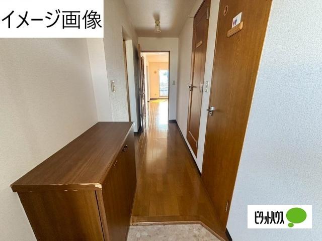 イーストン（103） 玄関