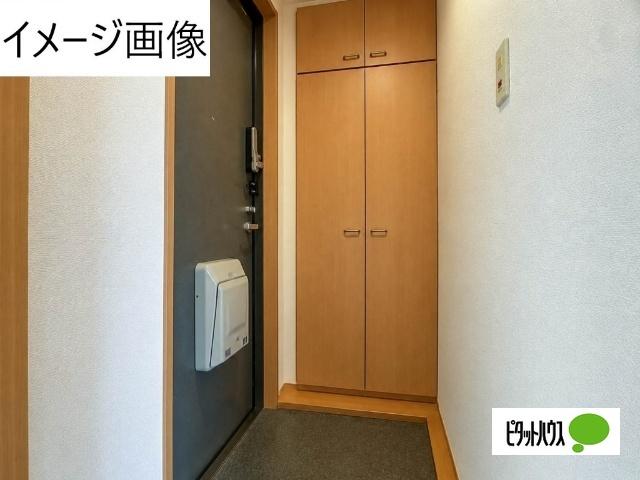 グリーングラス（202） 玄関