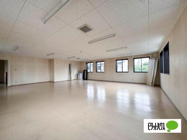 中央町1丁目テナント 室内