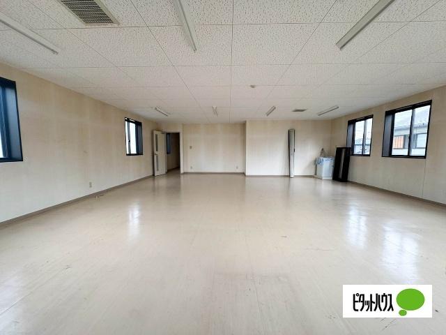 中央町1丁目テナント 室内