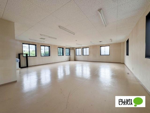 中央町1丁目テナント 室内
