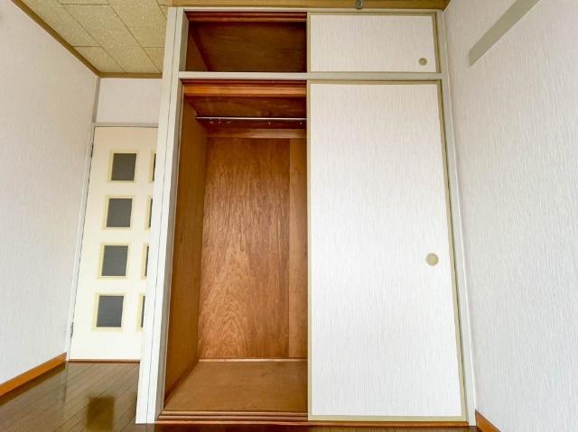 ピュアコーポA（402） 収納