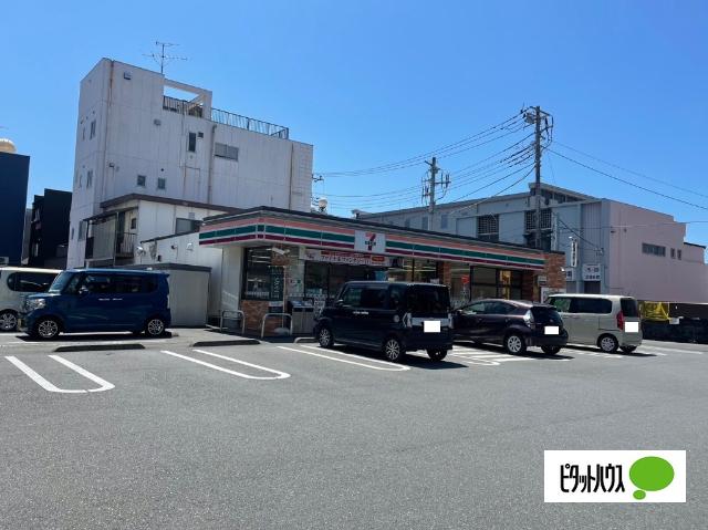 セブンイレブン富士市御幸町店：232m