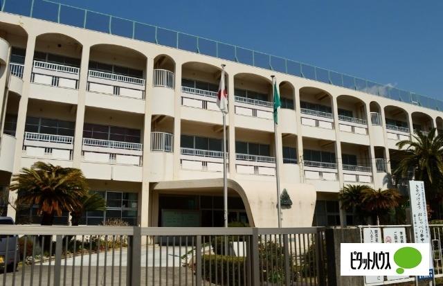 富士市立富士第一小学校：679m