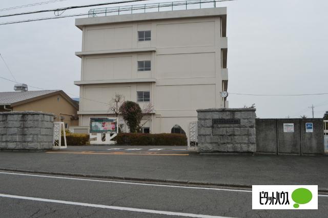 富士市立吉原北中学校：1331m