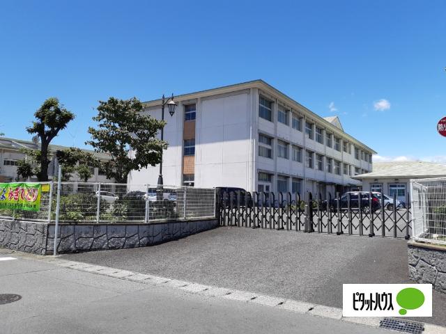 富士市立富士中央小学校：608m
