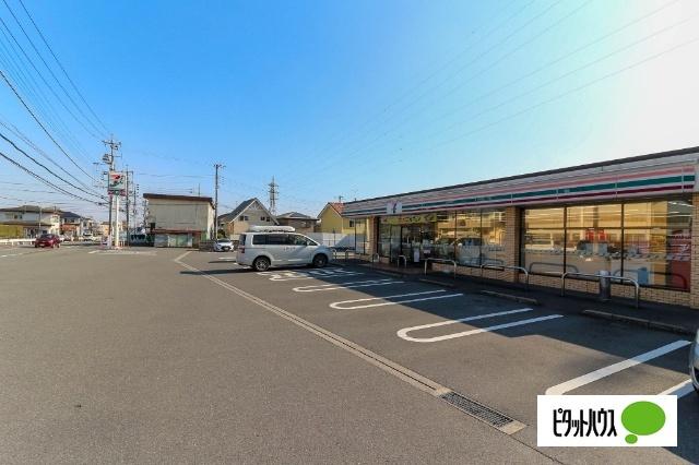 セブンイレブン富士宮三園平店：383m