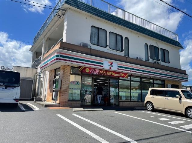 セブンイレブン富士宮淀師店：291m