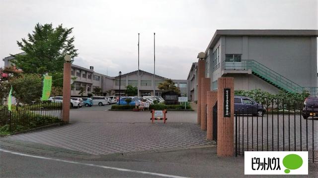 富士宮市立富士根南小学校：1968m