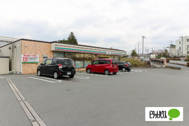 セブンイレブン富士宮山宮南店：687m