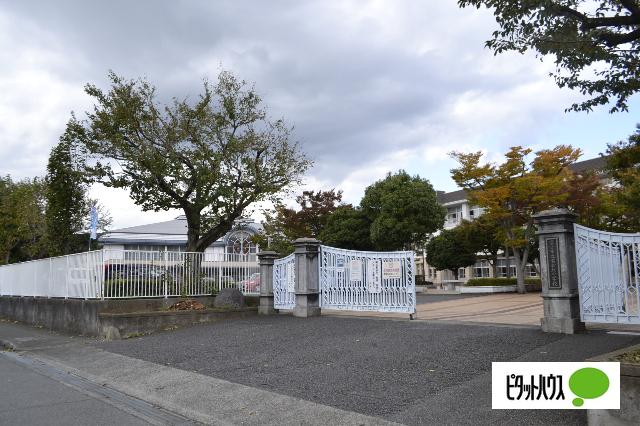 富士市立岩松北小学校：1464m