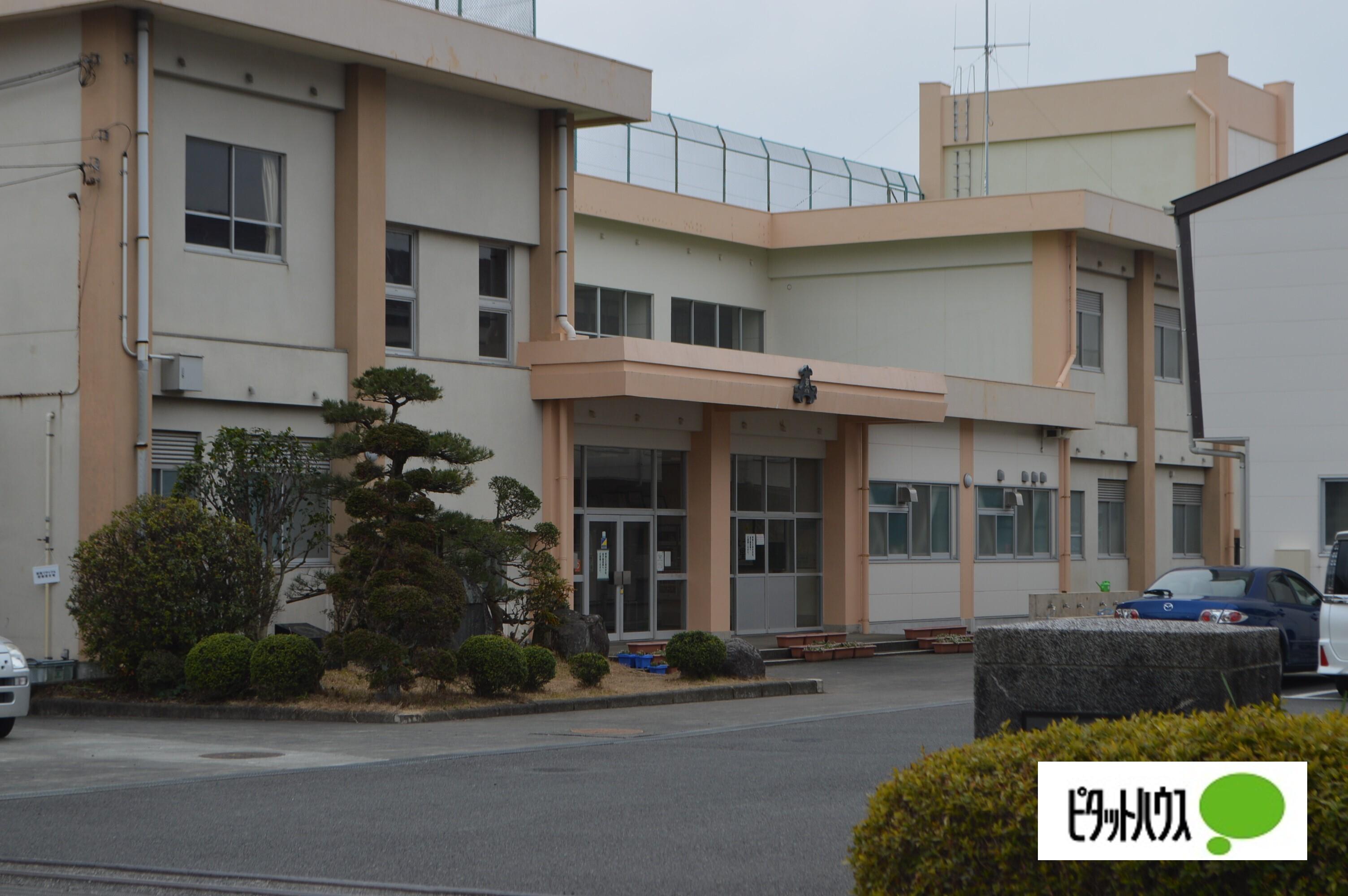 富士市立東小学校：1157m
