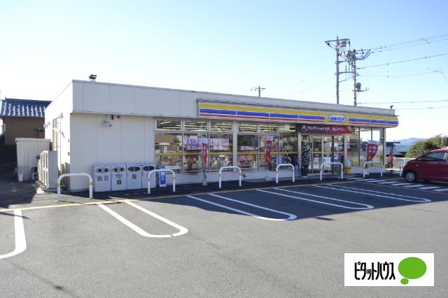 ミニストップ富士今泉店：184m