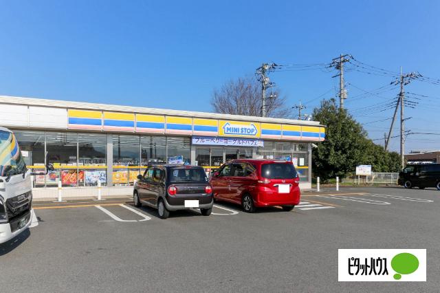 ミニストップ富士宮宮原店：573m