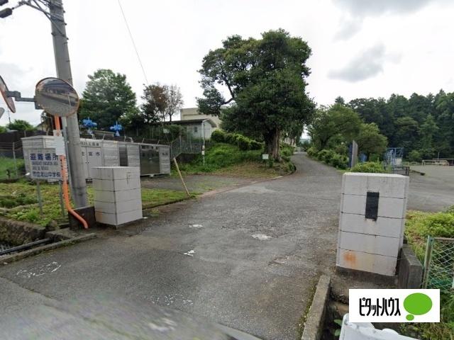 富士宮市立北山中学校：884m