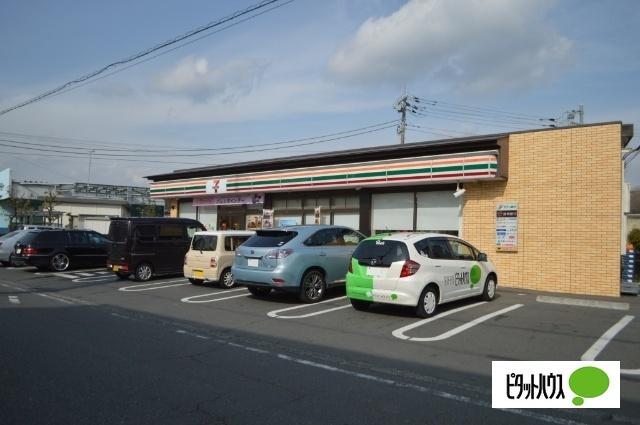 セブンイレブン富士市比奈店：961m
