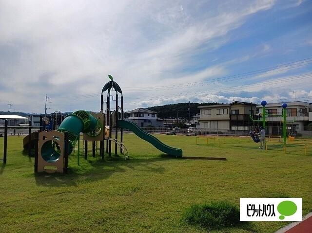 白尾山公園：678m
