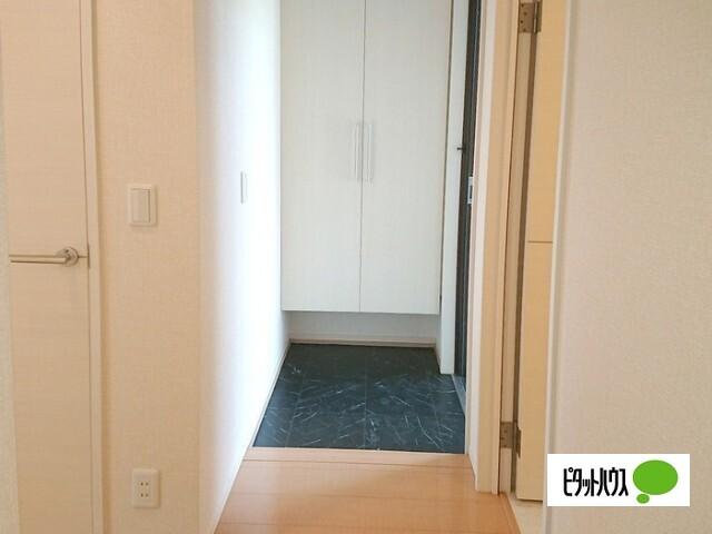 メルベーユ（101） 玄関