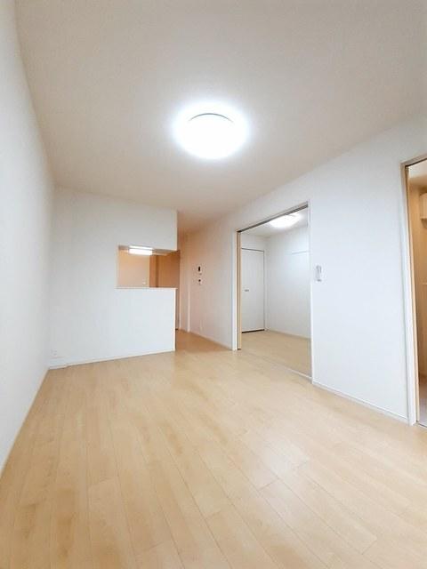 プティットフルールⅡ（106） 室内