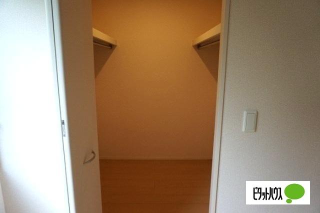 グランデ滝戸（102） 収納
