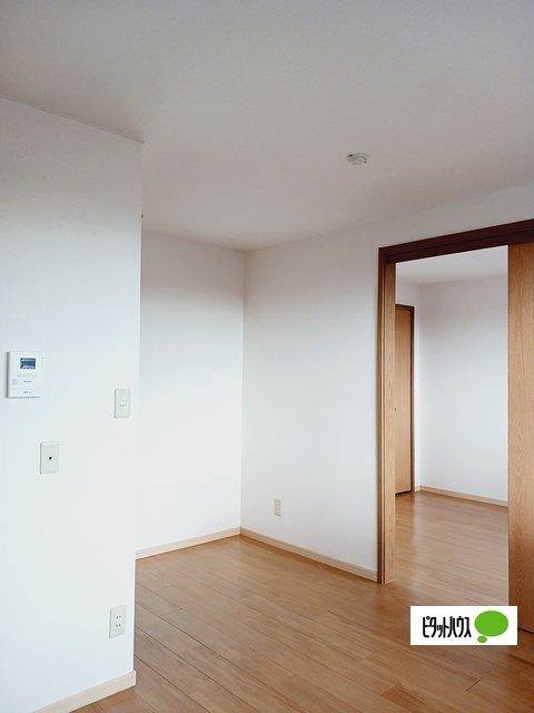 クレストールエム（205） 室内