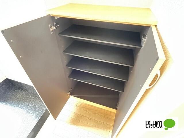 パレット小泉１ 収納