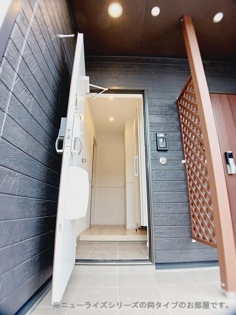 サンライズ久沢（102） 玄関