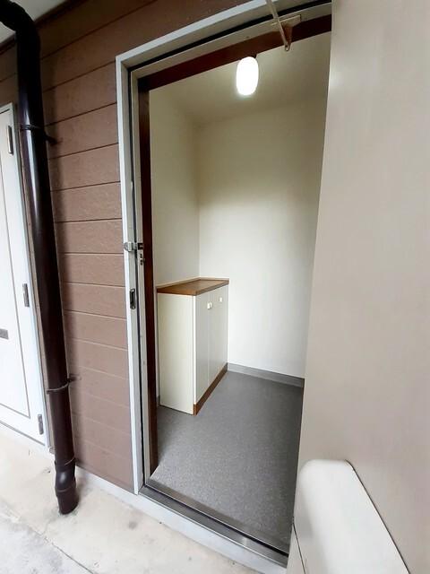 和希チヨダ（102） 玄関