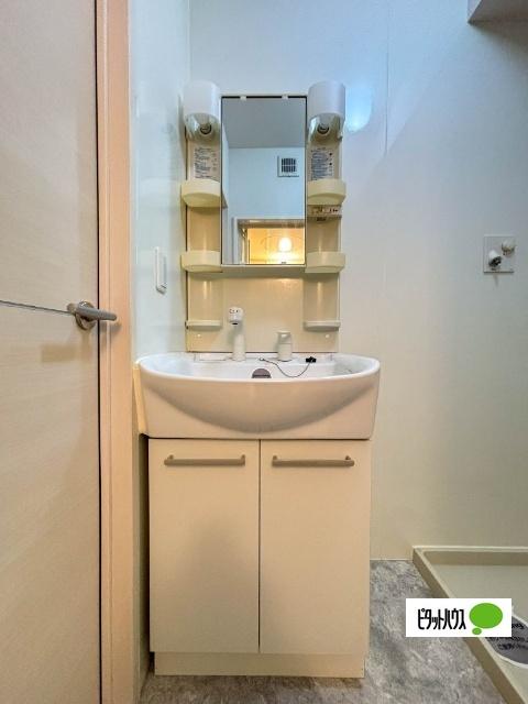 ヴィラ　ソレイユ（101） 洗面