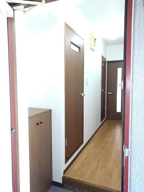 クレイドル（105） 玄関