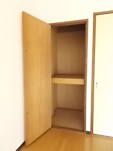 ドミール小林Ⅱ（102） 収納