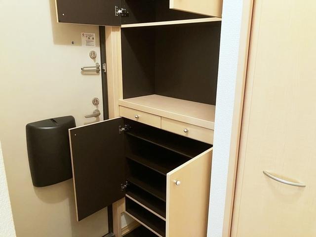 メリエストＡ（102） 玄関