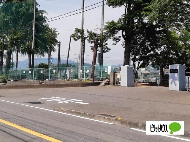 富士市立鷹岡中学校：880m