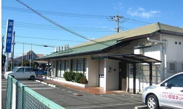 清水銀行下香貫店：600m