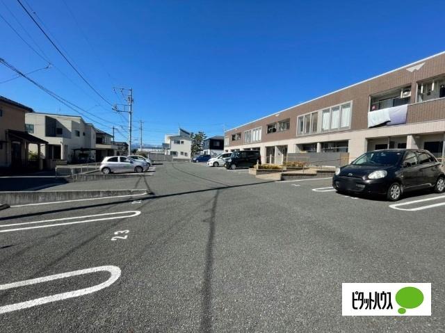 セントピアーズ 駐車場