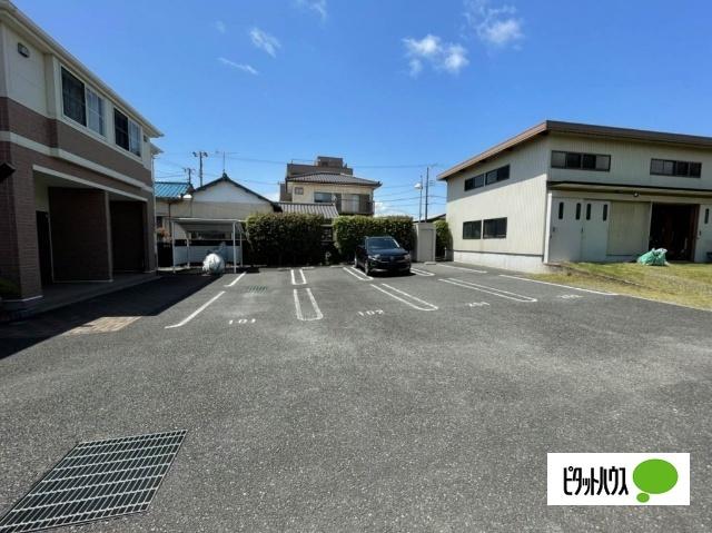 出口ベース 駐車場