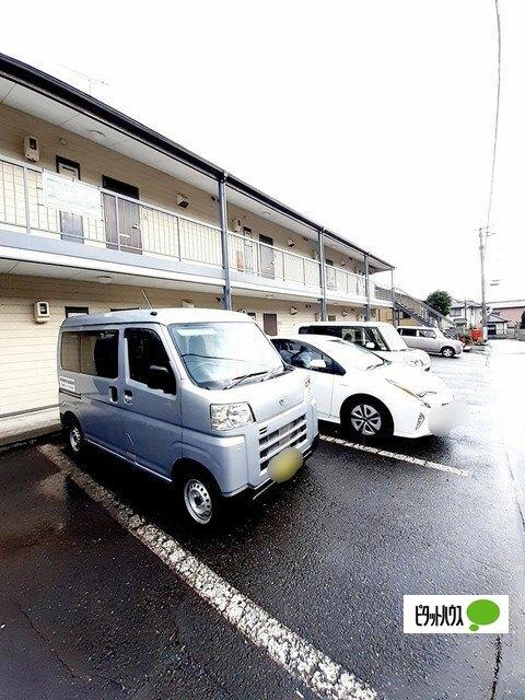 エルディム．月（203） 駐車場