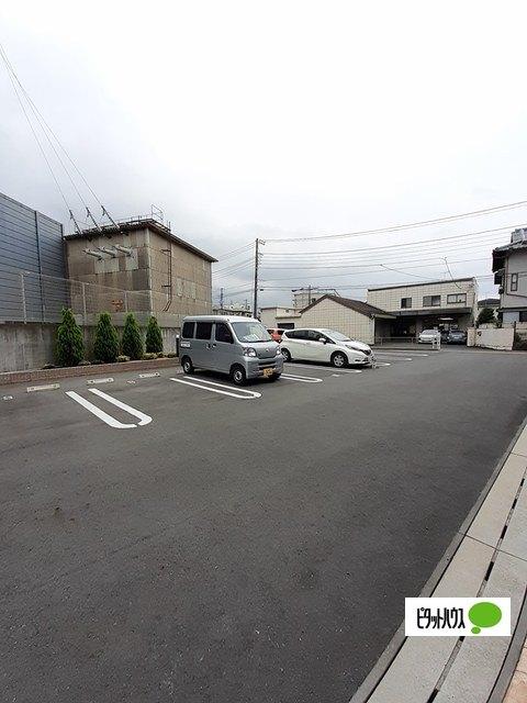 富士山ヒルズ（103） 駐車場