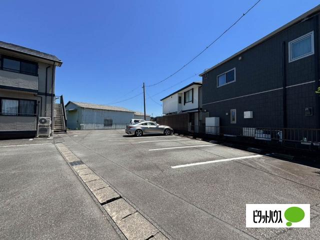 セジュール８１（101） 駐車場
