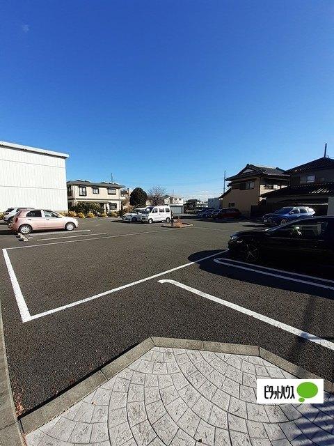 カーサ　デ　ロア（303） 駐車場