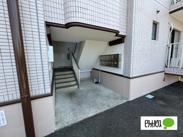 ウインハイツ（202） エントランス