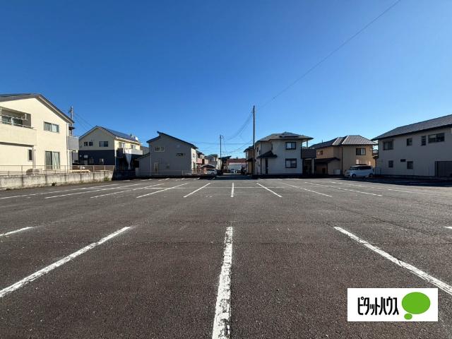 浅間上町テナント（1） 駐車場