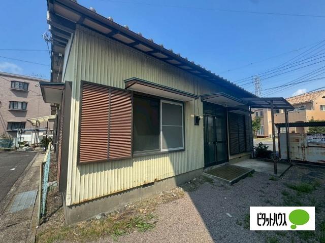 松岡一戸建借家 エントランス