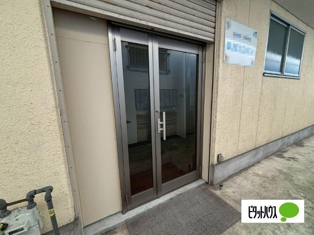 吉原二丁目塩谷テナント エントランス