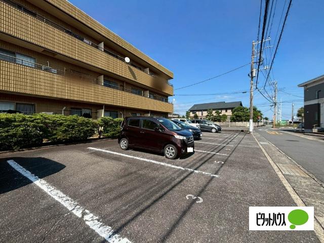 メゾン・サノ（202） 駐車場