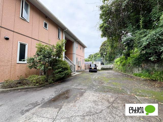 ステラ泉町（101） 駐車場