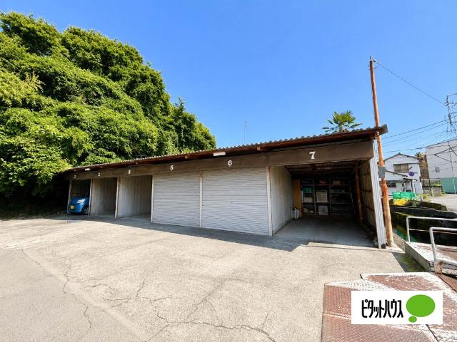 ステラ泉町（101） 駐車場