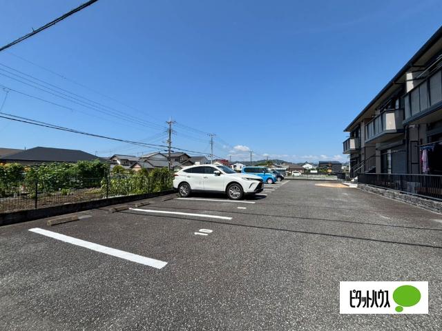 サンコーポ長沢Ｂ（201） 駐車場