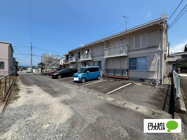 タウニイヒロミ（203） 駐車場