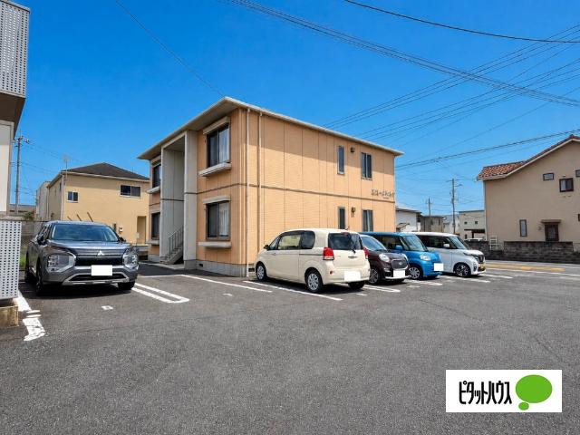 エクレールＫ?Ｂ（102） 駐車場